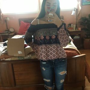 hollister off the shoulder top